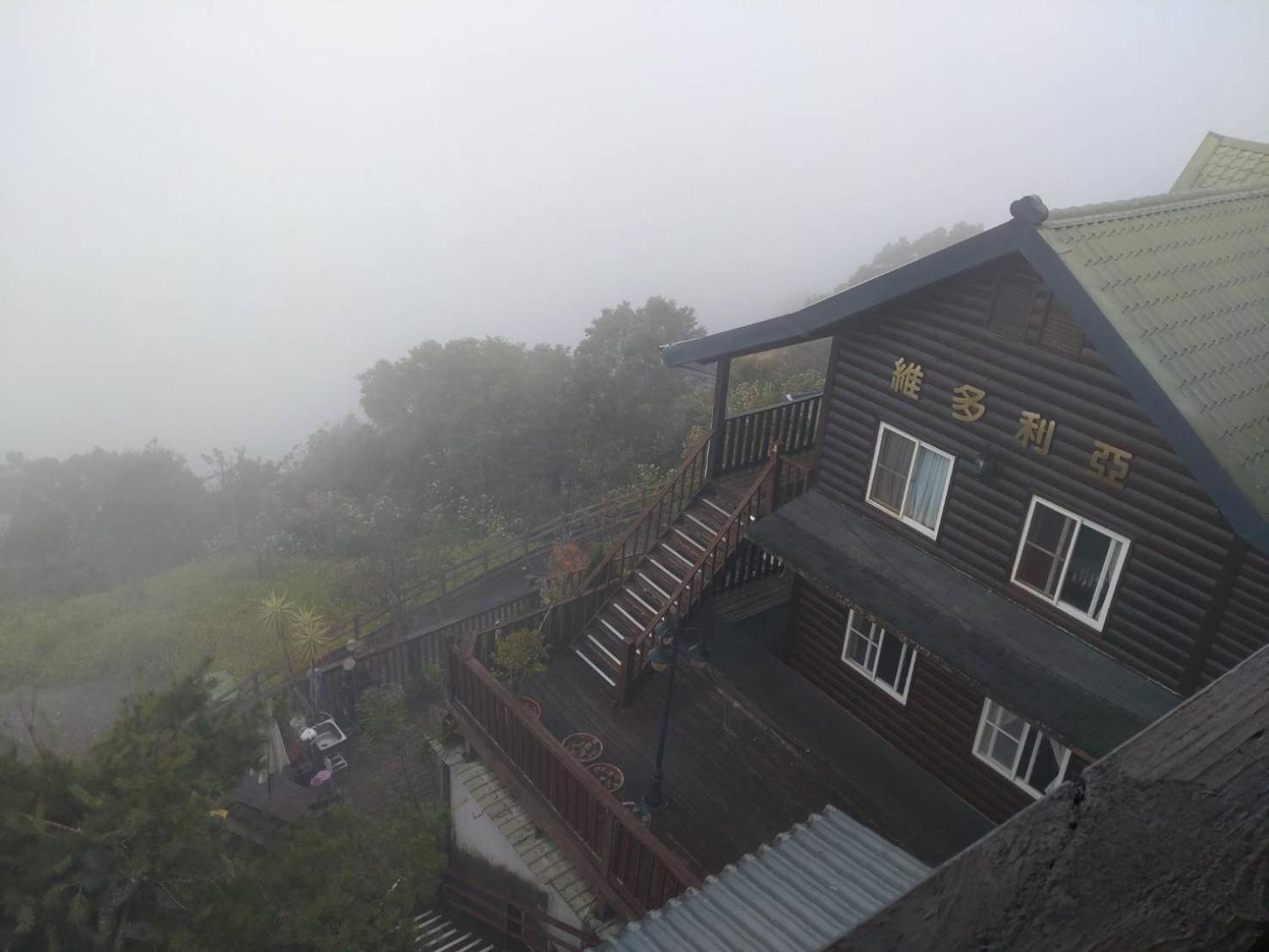 Appartamento Victoria Peak Garden Suburb Ren'ai Esterno foto